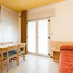 Marina Aparthotel 3*